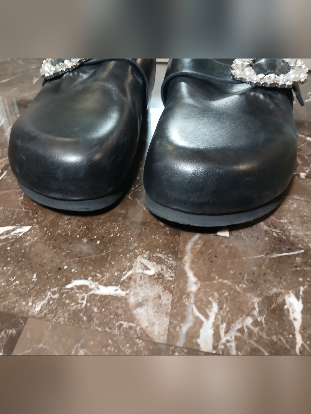 ALOHAS Black Leather Pearl-Embellished Slide Clogs - Picture 6 of 13